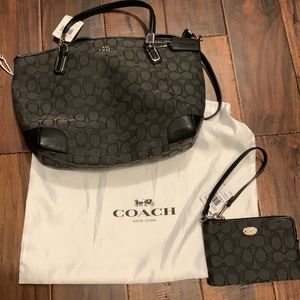 Black smoke coach bag with matching wristlet BRAND NEW!